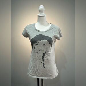 Gray Taylor Swift 2012 S/S Tee Size M EUC
